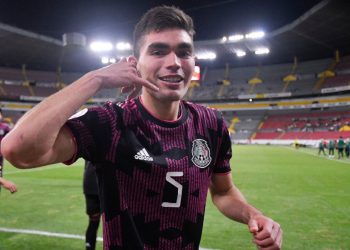 Johan Vásquez: salario y costos de transferencia