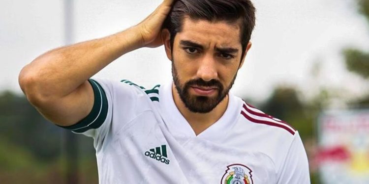 Rodolfo Pizarro: salario y costos de transferencia